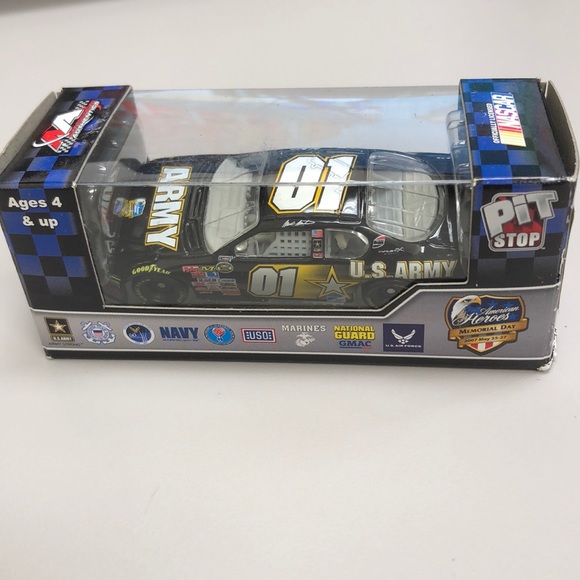 NASCAR 2007 American Heros 1:64 nascar die cast - Picture 1 of 4